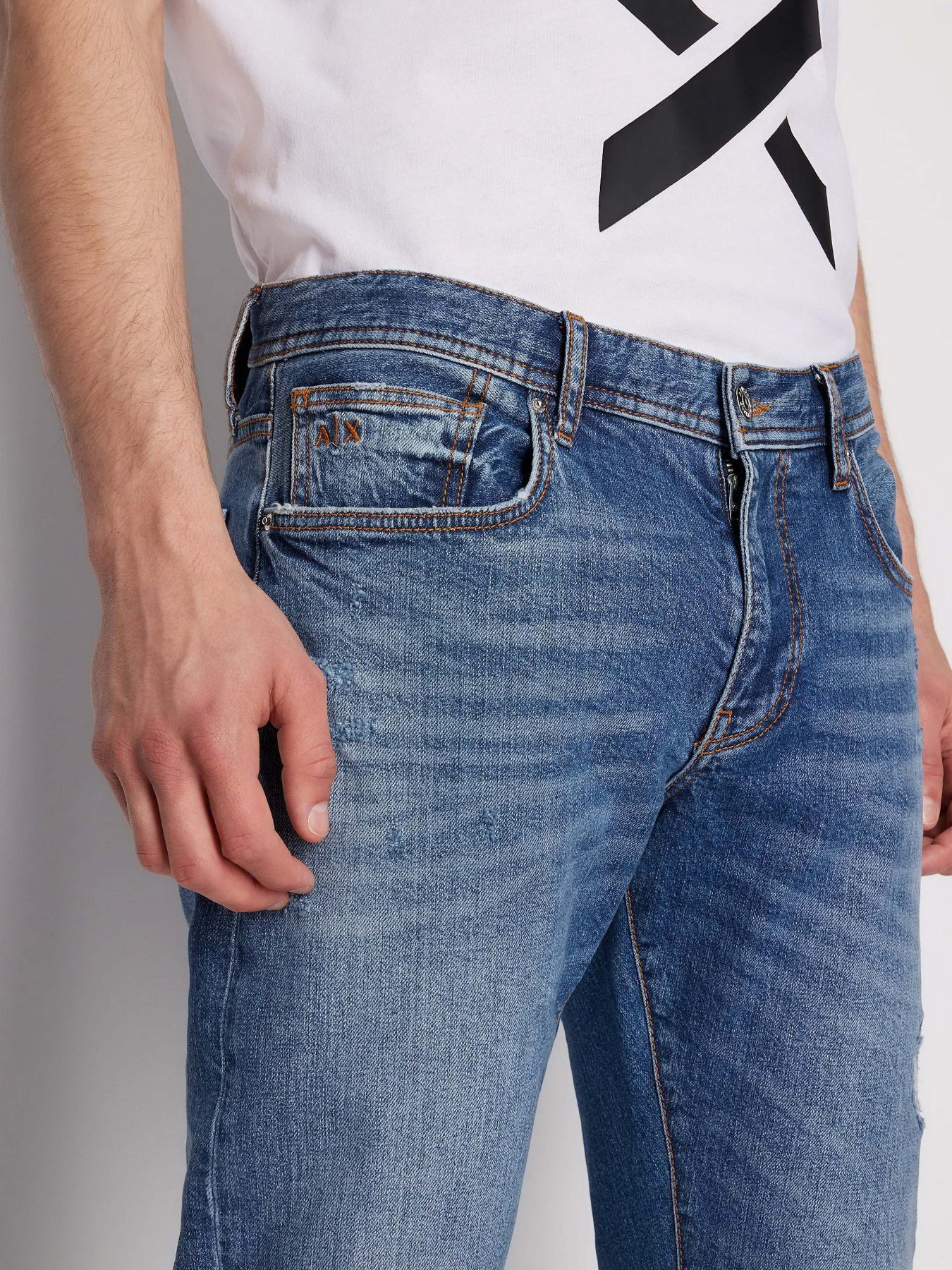 Прямые джинсы Armani Exchange J13 модель 6RZJ13-Z1YMZ-1500 Фото