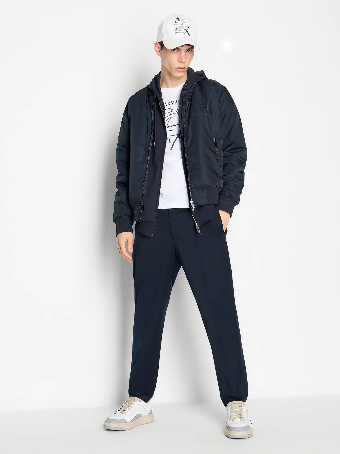 Футболка Armani Exchange модель 6RZTAL-ZJ9TZ-1100 Фото