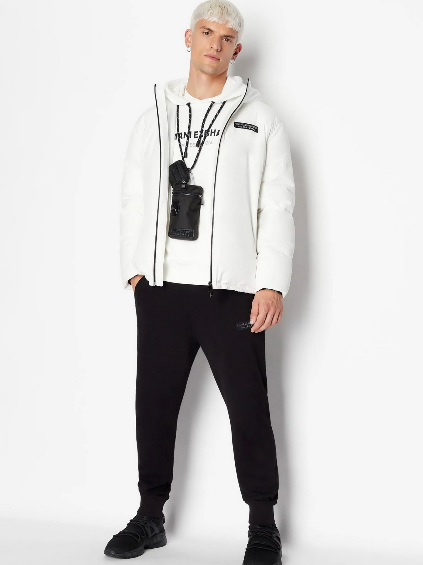 Пуховик Armani Exchange модель 6RZB03-ZNICZ-1116 Фото