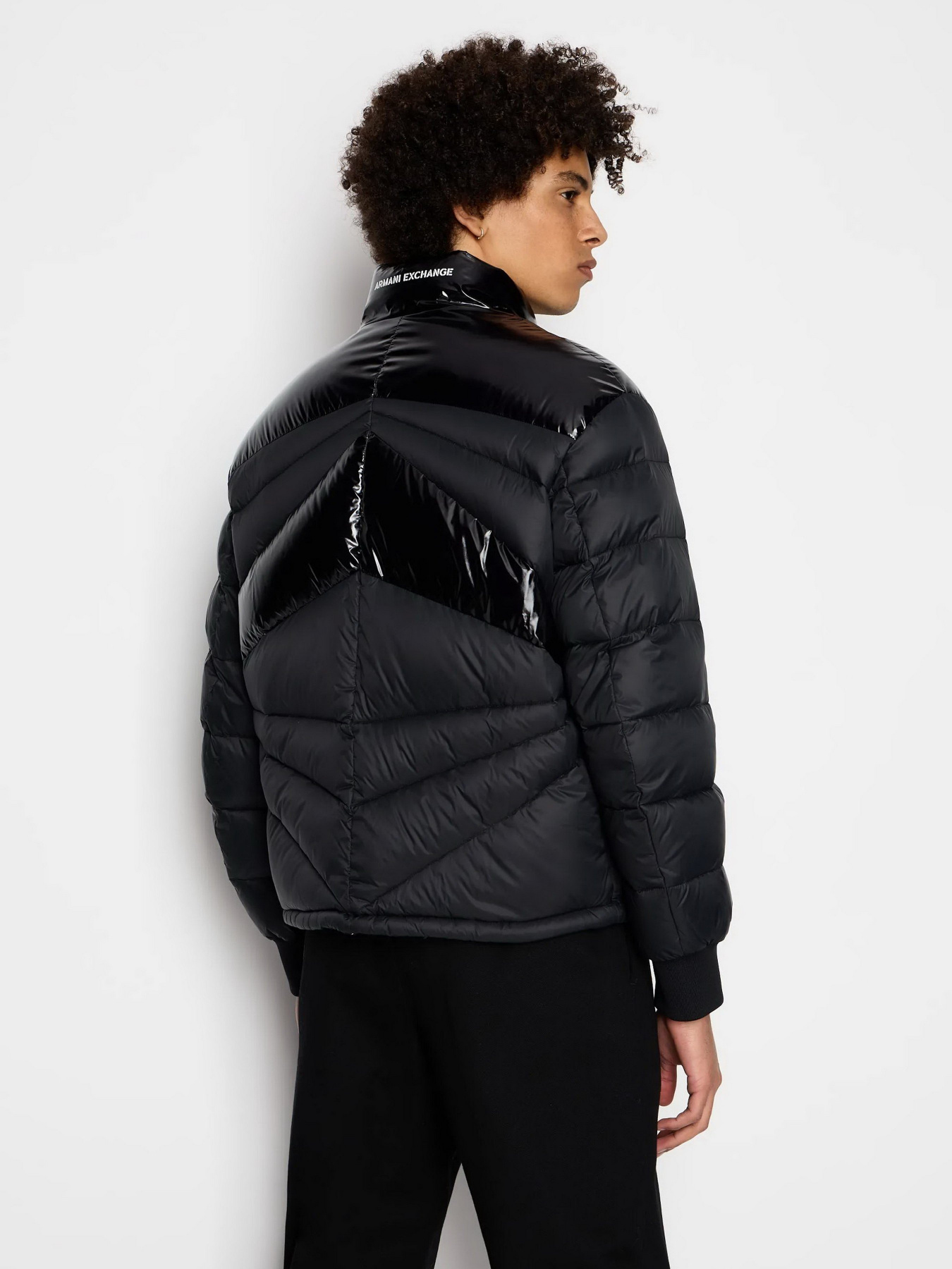 Пуховик Armani Exchange модель 6RZBL4-ZN2RZ-1200 Фото