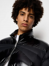 Пуховик Armani Exchange модель 6RZBL4-ZN2RZ-1200 Пуховик Armani Exchange модель 6RZBL4-ZN2RZ-1200 Фото
