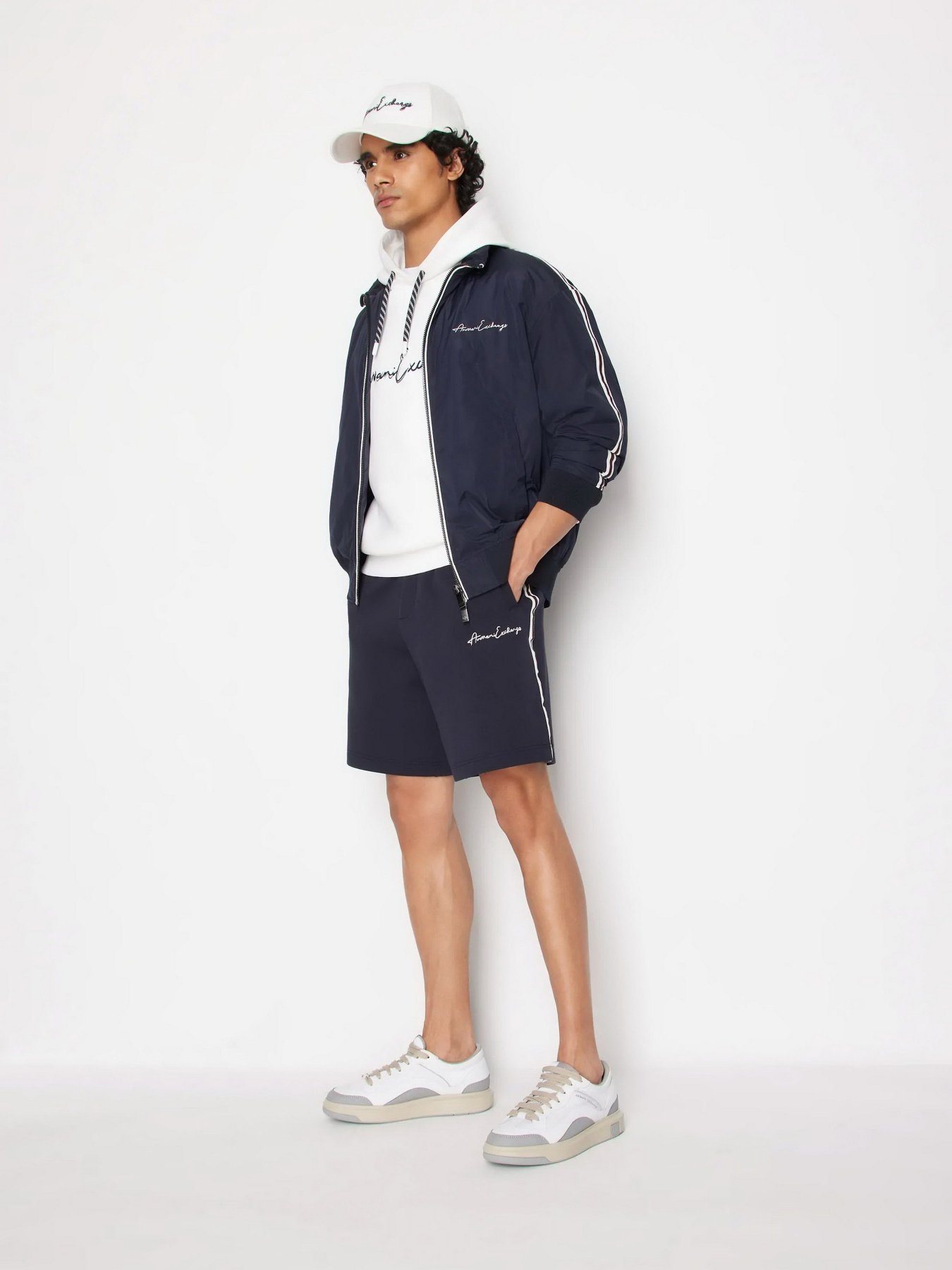 Демисезонная куртка Armani Exchange модель 6RZBL6-ZN2UZ-1583 Фото