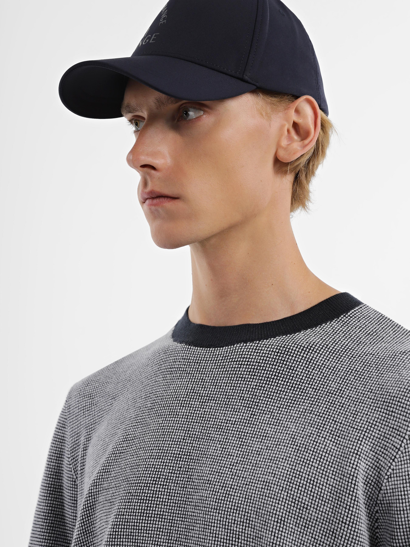 Джемпер Armani Exchange модель 6RZM1X-ZM3MZ-05AN Фото