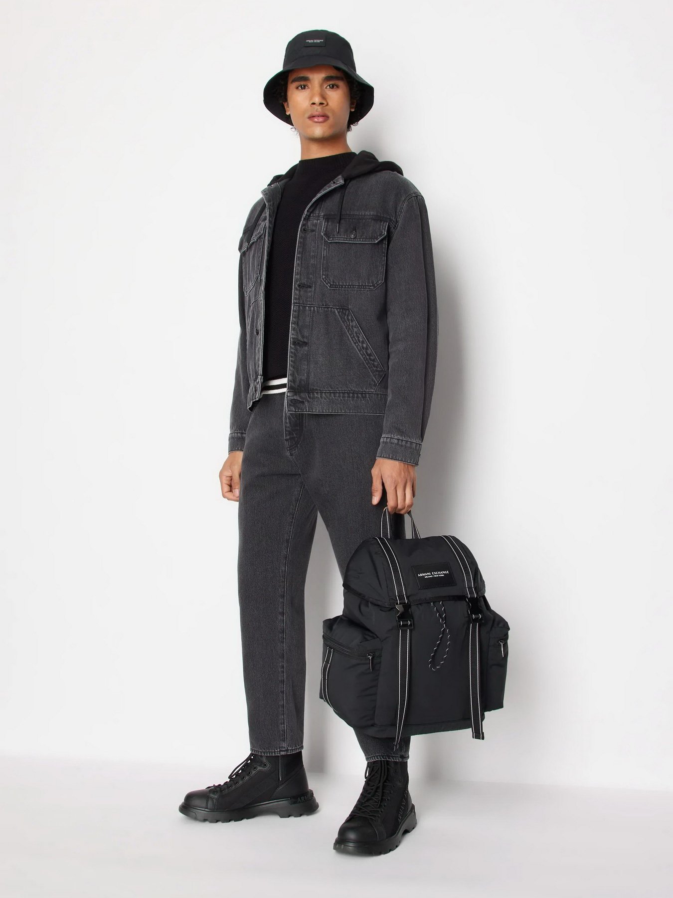 Джемпер Armani Exchange модель 6RZM6A-ZMX8Z-1200 Фото