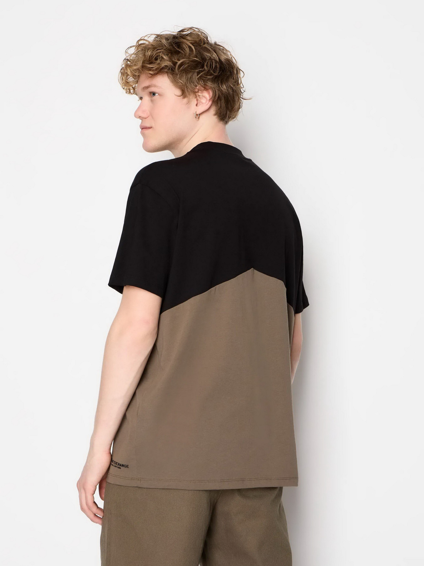 Футболка Armani Exchange модель 6RZMLC-ZJ9JZ-22CF Фото