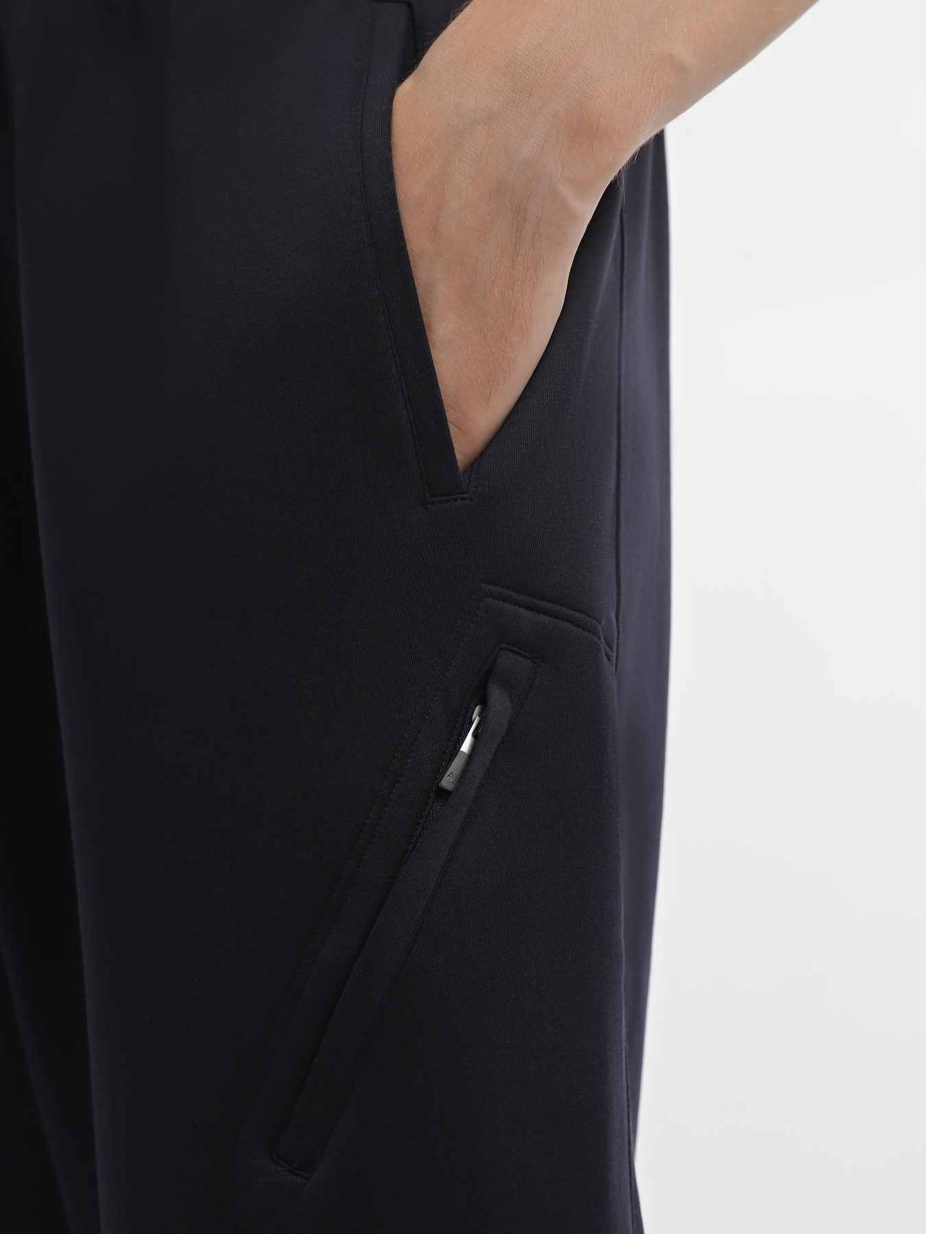 Спортивні штани Armani Exchange модель 6RZPLB-ZJZGZ-1583 Фото