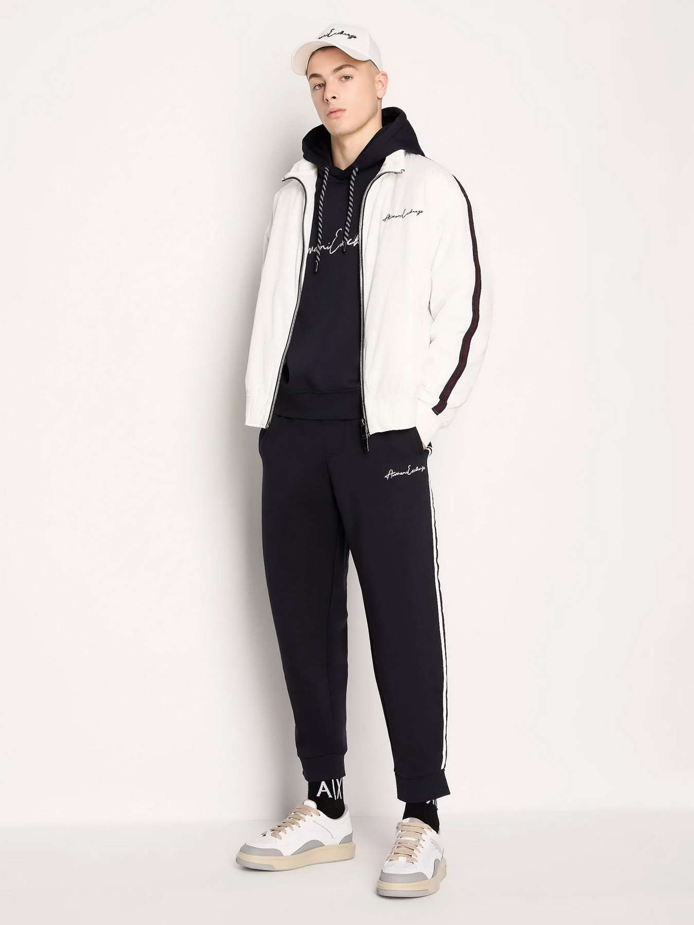 Спортивні штани Armani Exchange модель 6RZPLD-ZJZGZ-1583 Фото