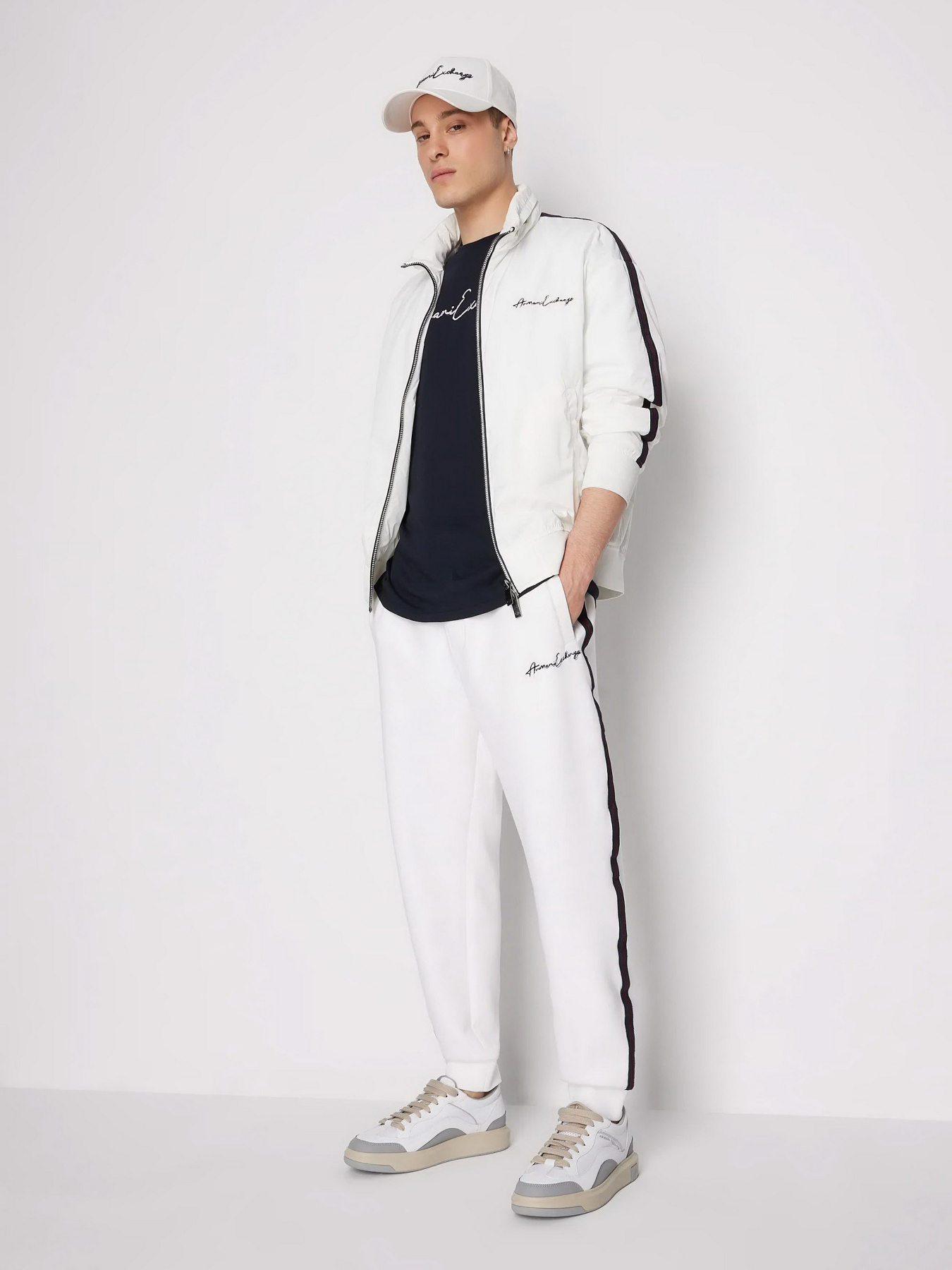 Футболка Armani Exchange модель 6RZTLM-ZJ8EZ-1583 Фото