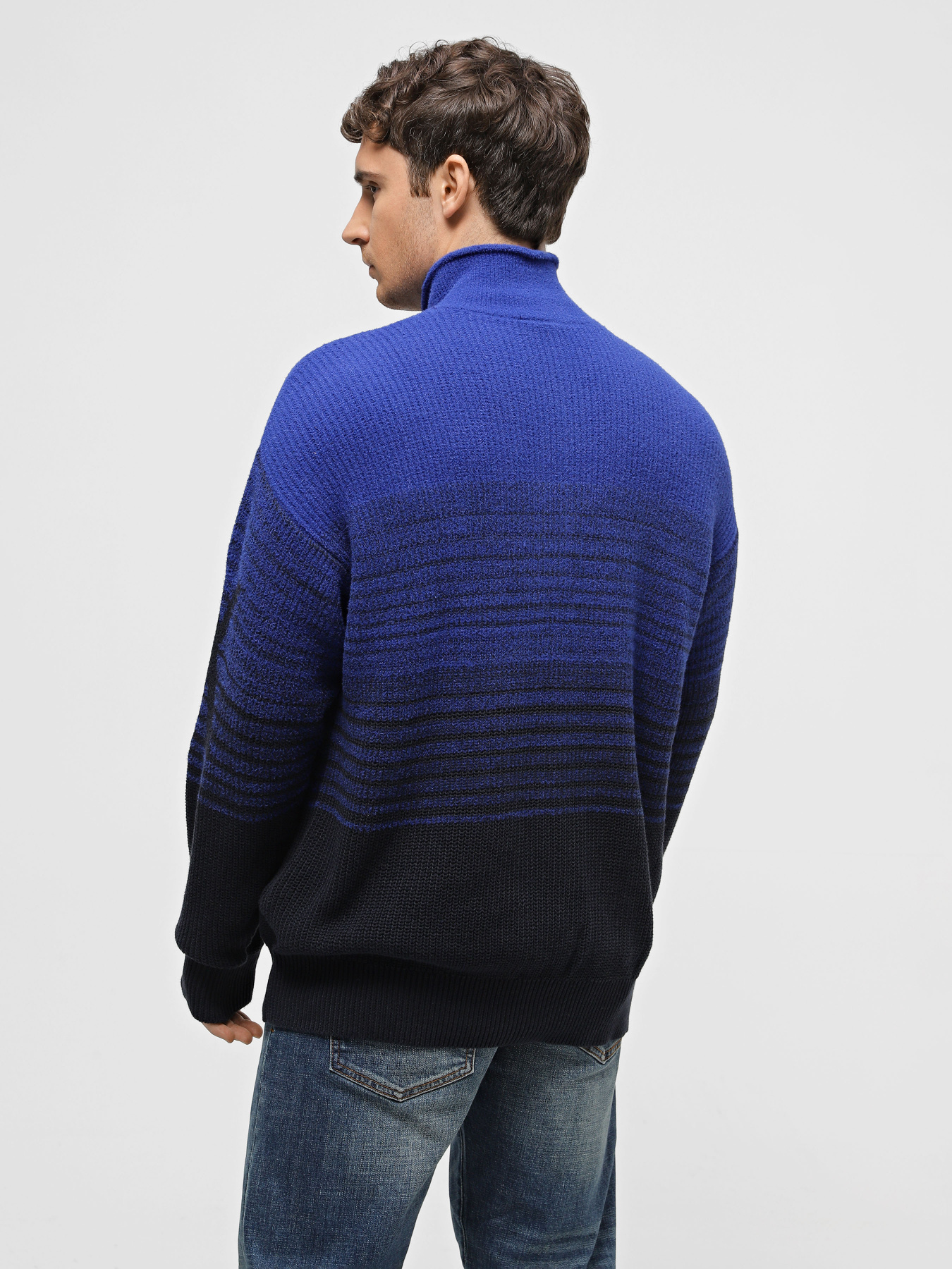 Кофта Armani Exchange модель 6RZE5A-ZMP3Z-25ER Фото