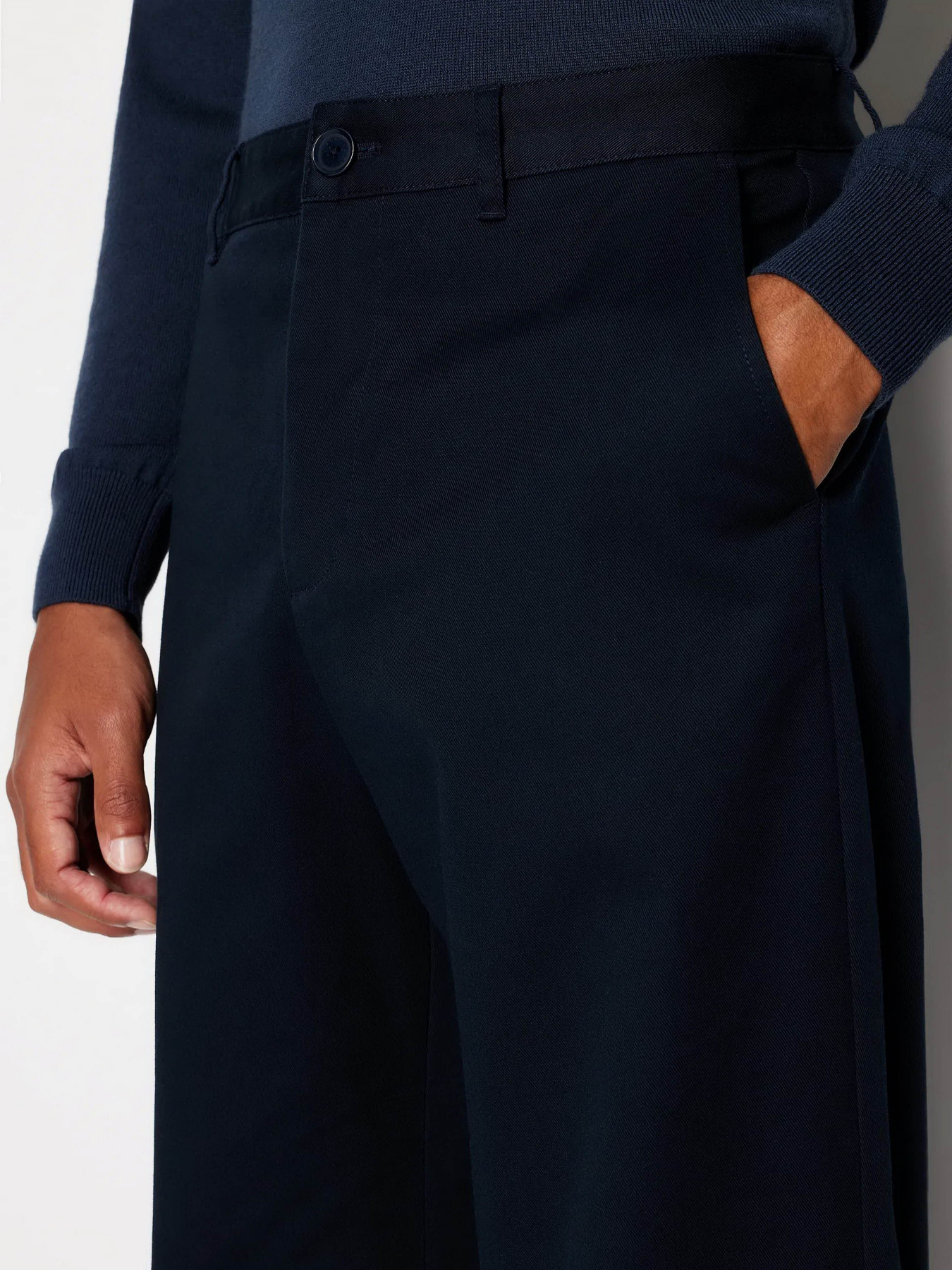 Брюки повседневные Armani Exchange модель 6RZP13-ZN2MZ-1510 Фото