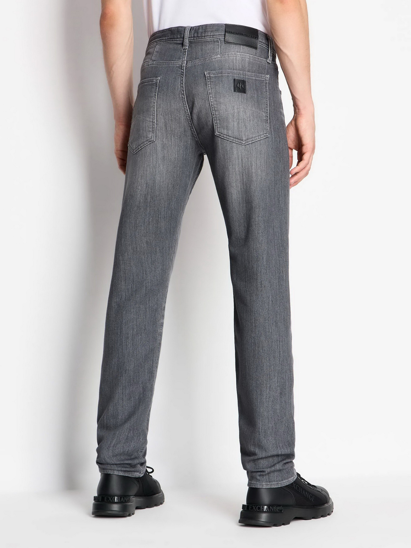 Прямые джинсы Armani Exchange J13 модель 6RZJ13-Z2TTZ-0903 Фото