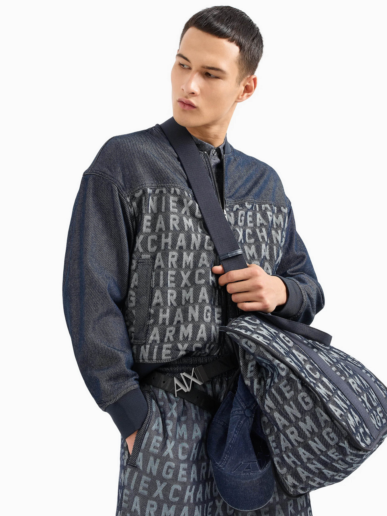 Джинсовая куртка Armani Exchange модель 3DZBD4-Z1W8Z-1500 Джинсовая куртка Armani Exchange модель 3DZBD4-Z1W8Z-1500 Фото