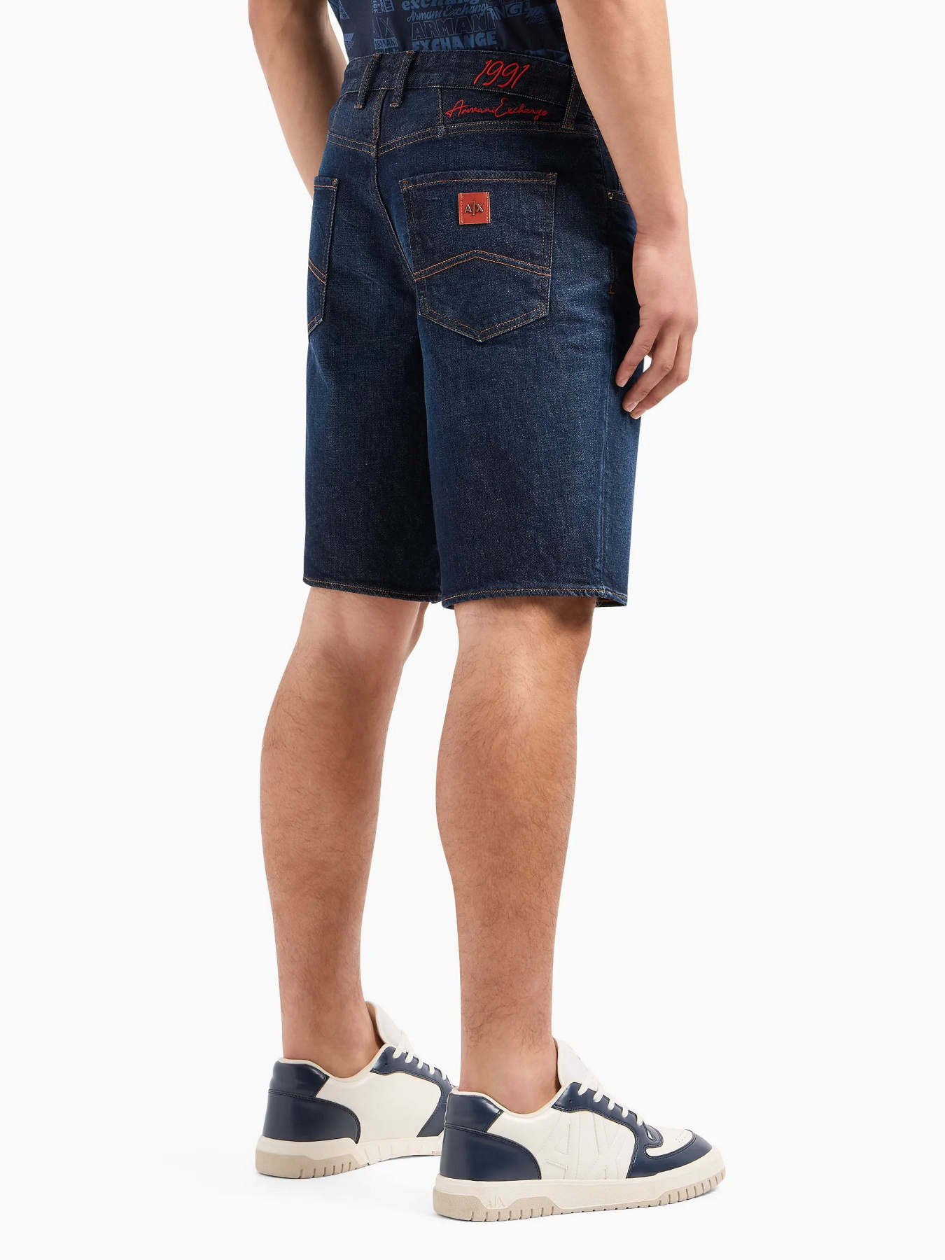 Шорты джинсовые Armani Exchange модель 3DZJ65-Z3Y6Z-1500 Фото