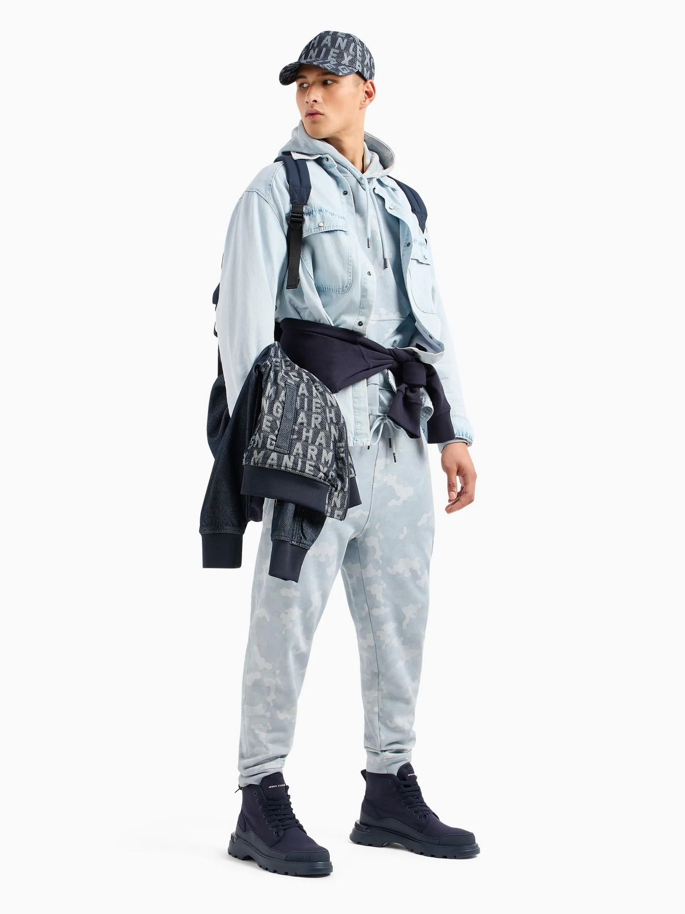 Штаны спортивные Armani Exchange модель 3DZPEF-ZJ4XZ-25FM Фото