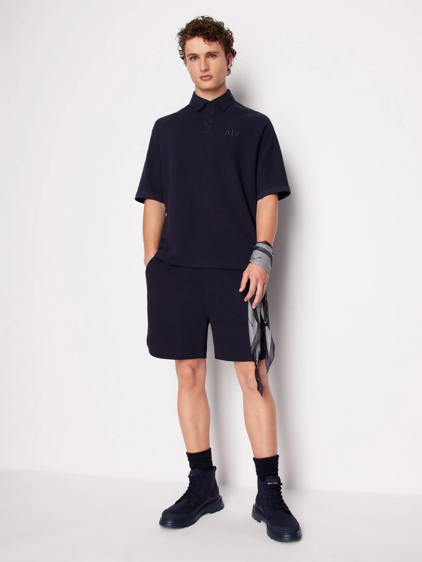 Повседневные шорты Armani Exchange модель 3DZSHA-ZJXQZ-15CX Фото