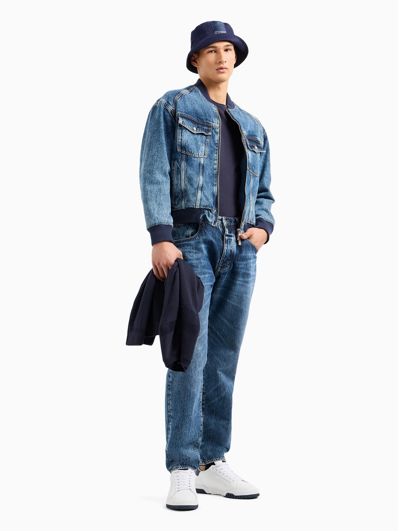 Футболка Armani Exchange Milano Edition модель 3DZTHM-ZJ8EZ-15CX Фото