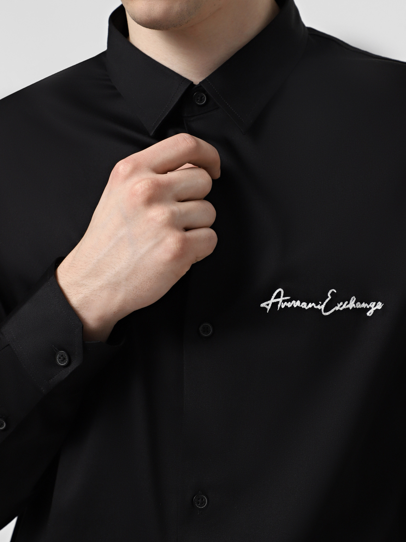 Рубашка повседневная Armani Exchange Essential модель 8NZC99-ZN10Z-1200 Рубашка повседневная Armani Exchange Essential модель 8NZC99-ZN10Z-1200 Фото