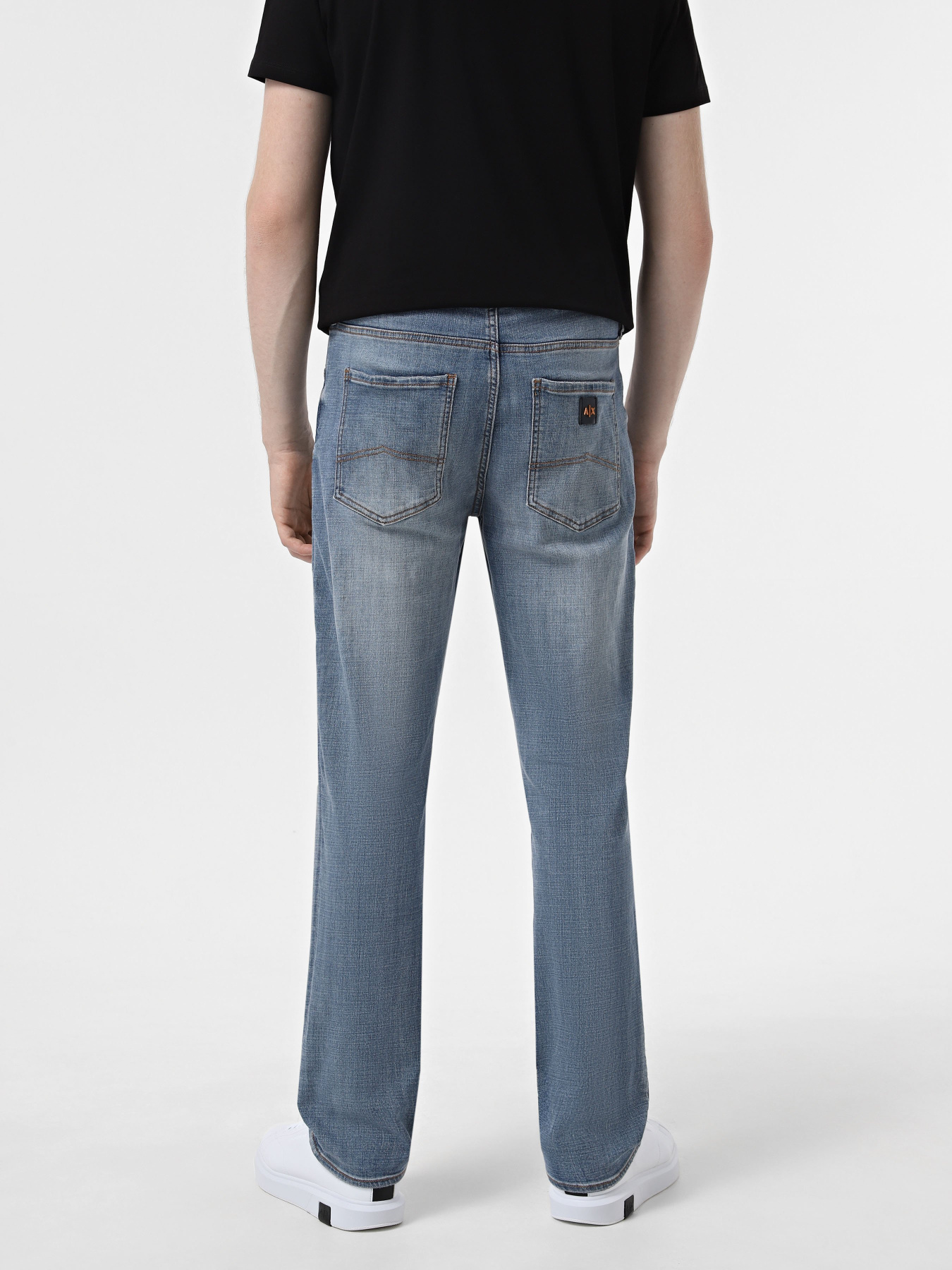 Зауженные джинсы Armani Exchange модель 3DZJ13-Z1XBZ-1500 Фото