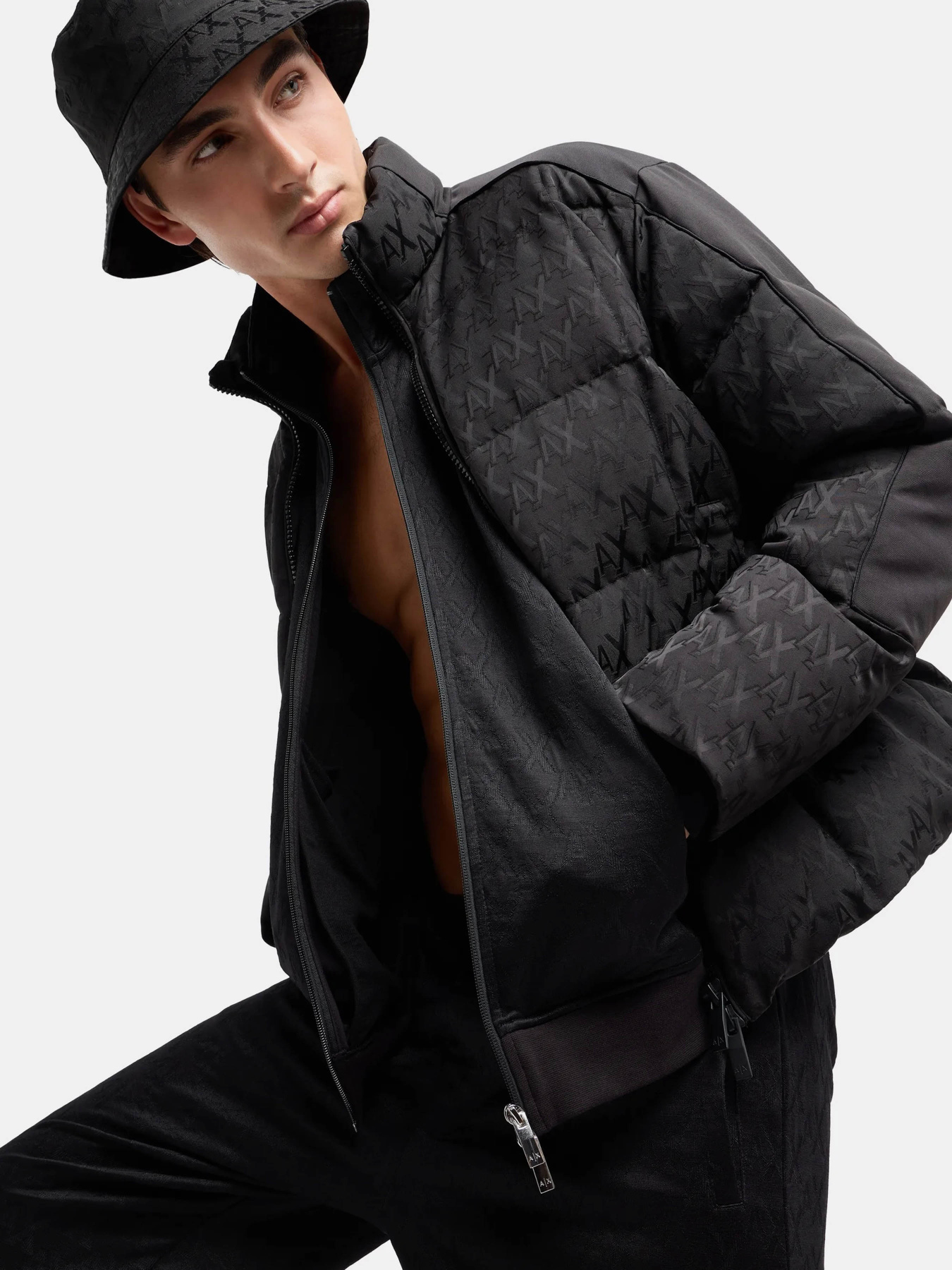 Пуховик Armani Exchange модель 6DZBL2-ZN5GZ-1200 Фото