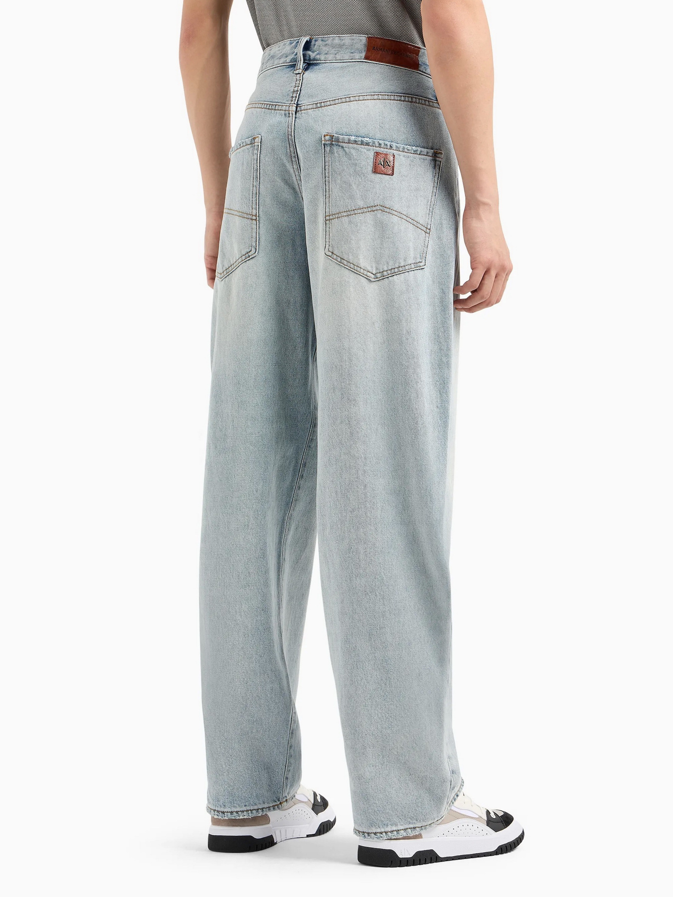 Широкие джинсы Armani Exchange модель 6DZJ83-Z1ZSZ-25EU Фото