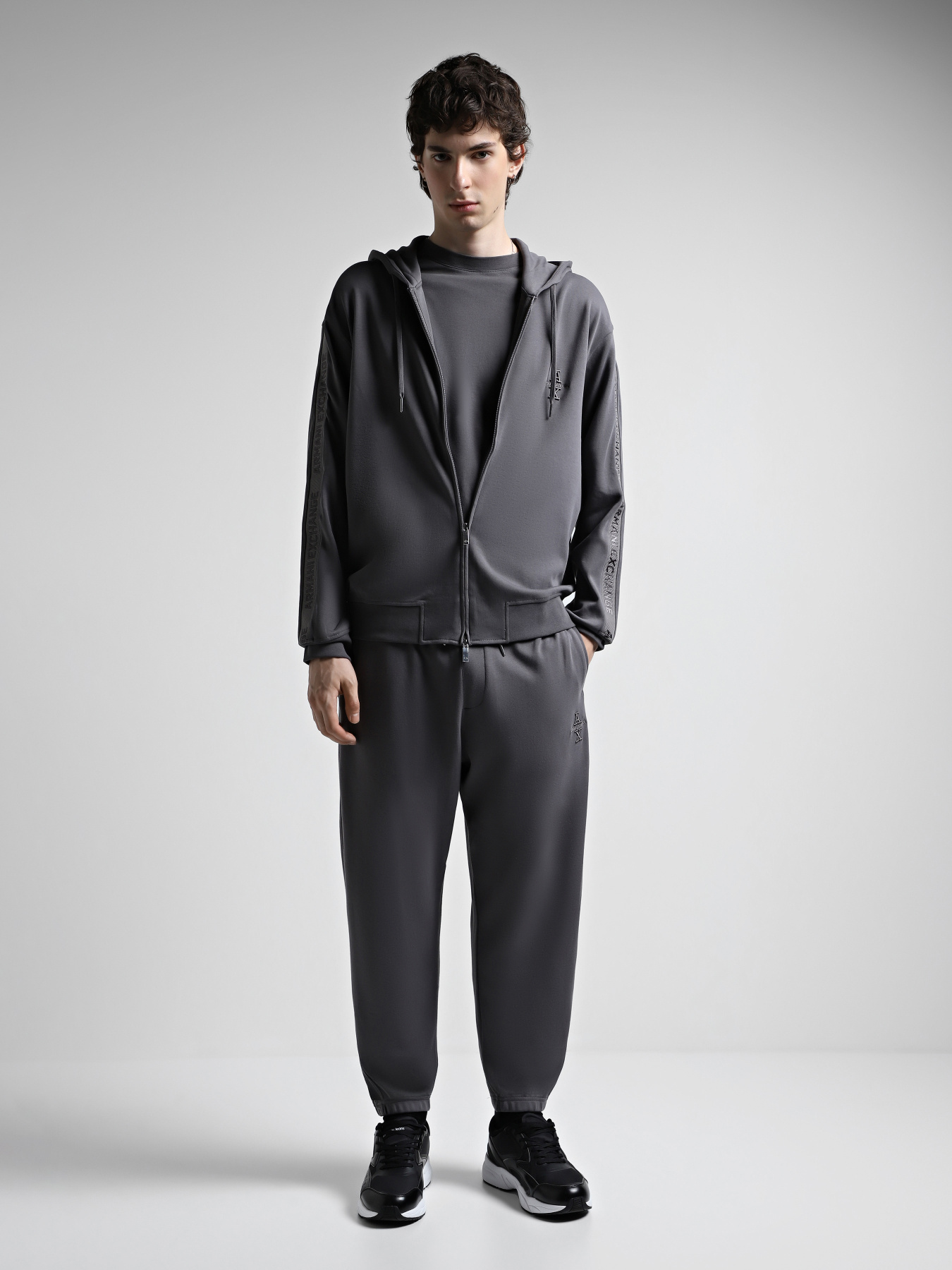 Штаны спортивные Armani Exchange модель 6DZPLC-ZJNNZ-19AA Фото