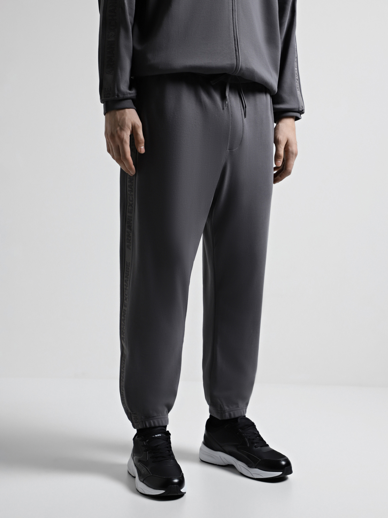 Спортивні штани Armani Exchange модель 6DZPLC-ZJNNZ-19AA Фото