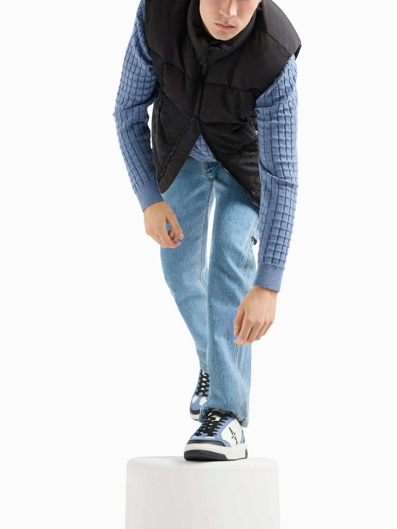 Утеплений жилет Armani Exchange модель 6DZQL1-ZN5GZ-1200 Утеплений жилет Armani Exchange модель 6DZQL1-ZN5GZ-1200 Фото