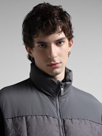 Жилет с утеплителем Armani Exchange модель 6DZQL1-ZN5GZ-19AA Фото