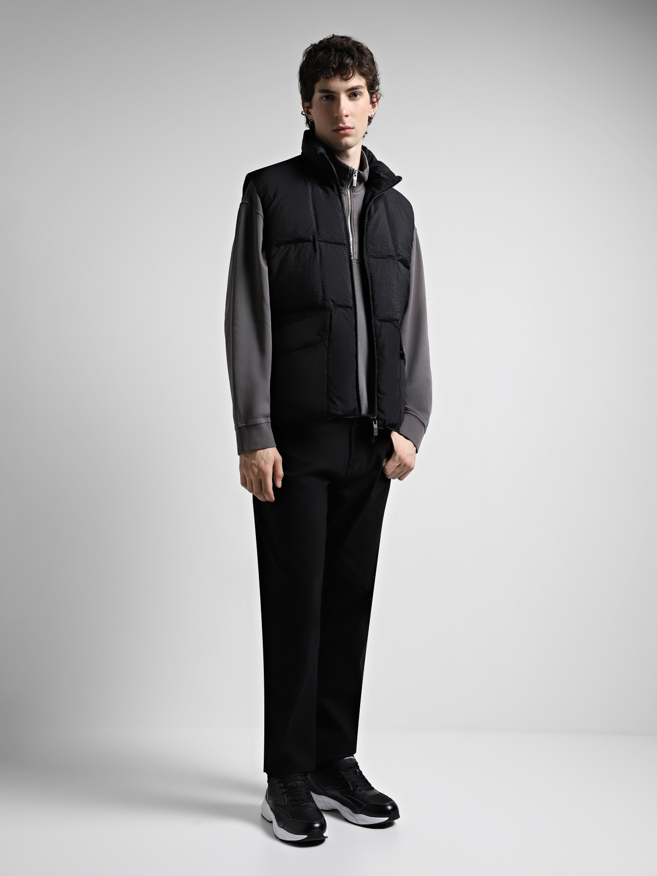 Жилет с утеплителем Armani Exchange модель 6DZQL5-ZN5JZ-1200 Фото