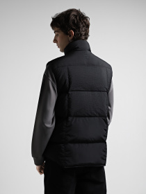 Жилет с утеплителем Armani Exchange модель 6DZQL5-ZN5JZ-1200 Фото