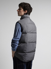 Жилет с утеплителем Armani Exchange модель 6DZQL5-ZN5JZ-19AA Фото