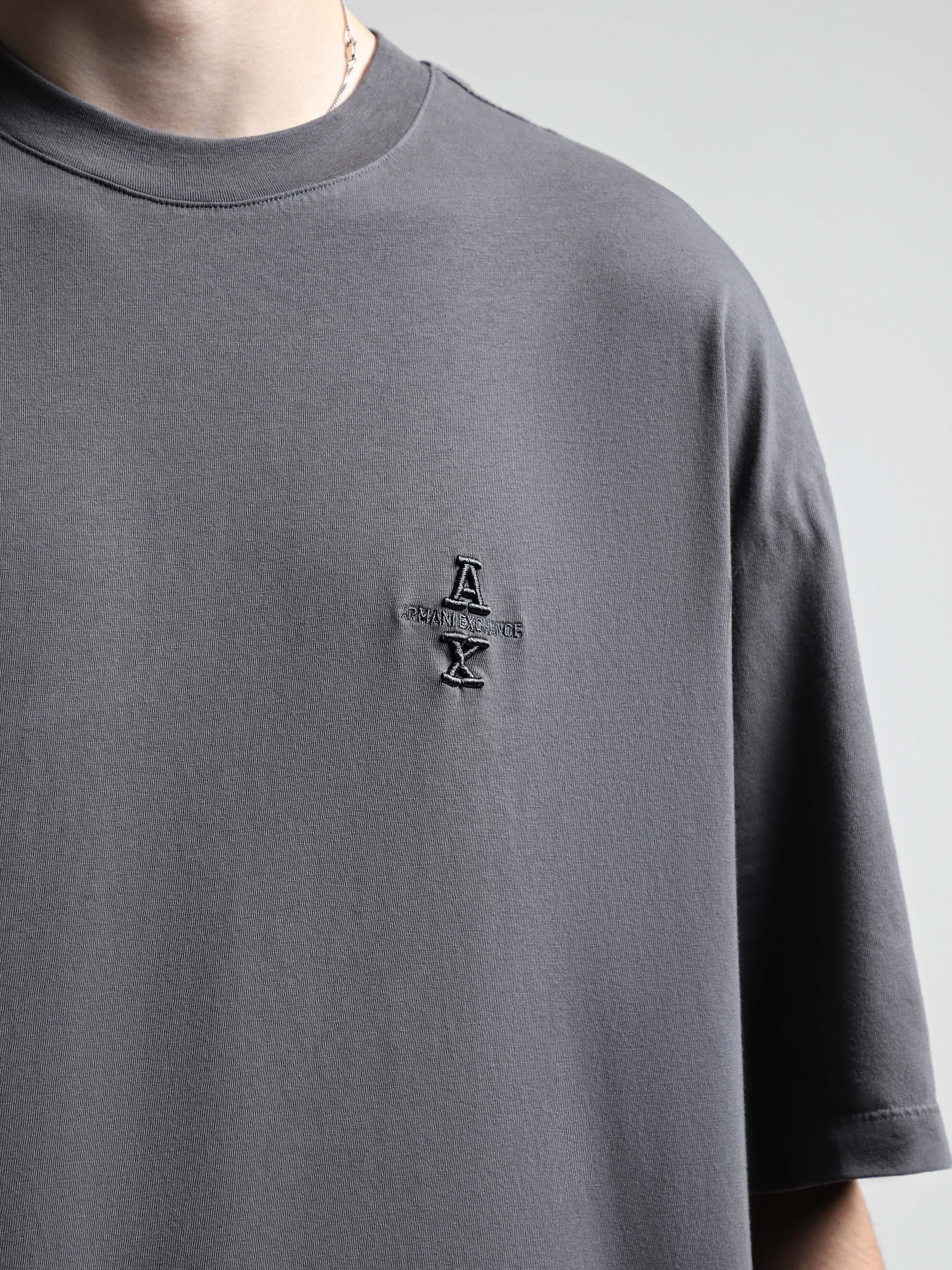 Футболка Armani Exchange модель 6DZTLJ-ZJYJZ-19AA Фото