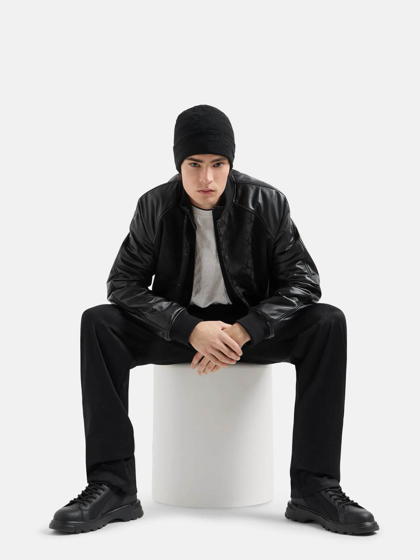 Бомбер Armani Exchange модель XM000002-AF10114-UC001 Фото