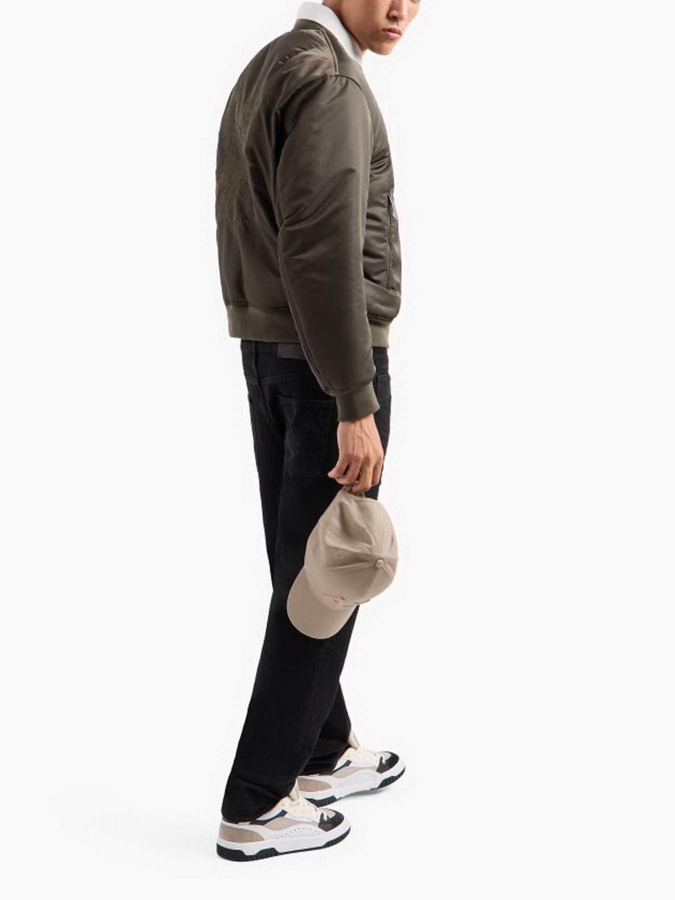 Зауженные джинсы Armani Exchange модель 6DZJ13-Z1TDZ-0204 Зауженные джинсы Armani Exchange модель 6DZJ13-Z1TDZ-0204 Фото