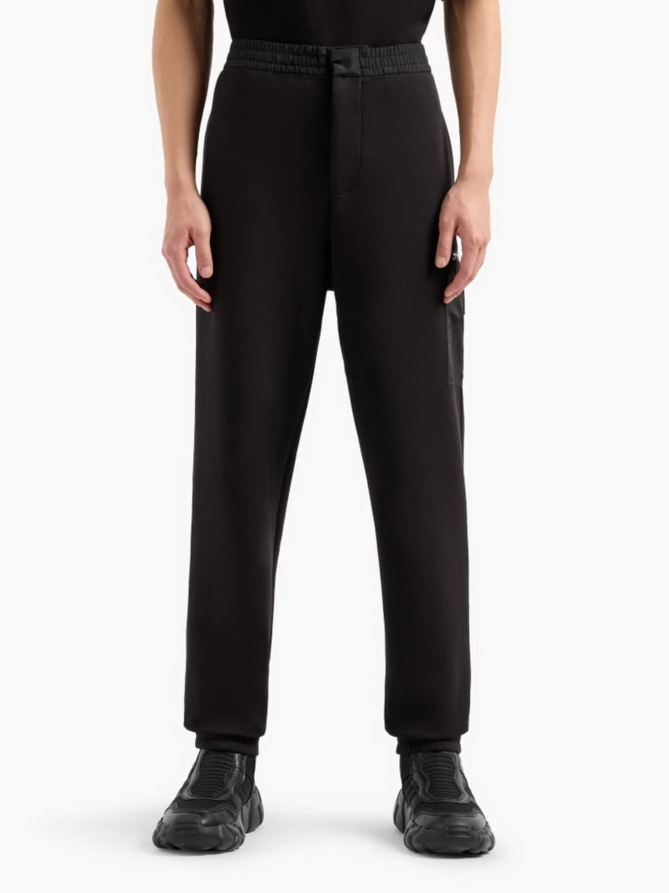 Штаны спортивные Armani Exchange Black Edition модель XM000084-AF10818-UC001 Фото