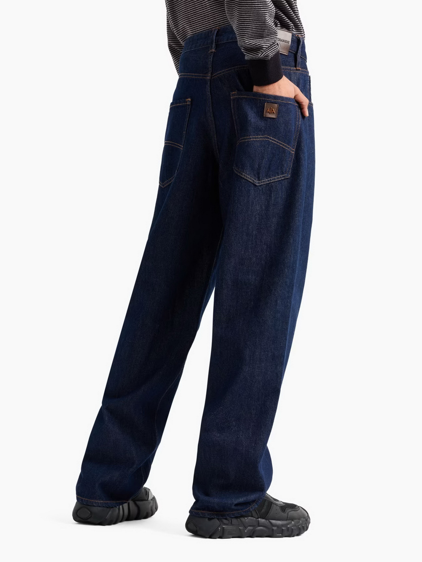 Широкі джинси Armani Exchange модель 6DZJ83-Z1Z6Z-1500 Фото