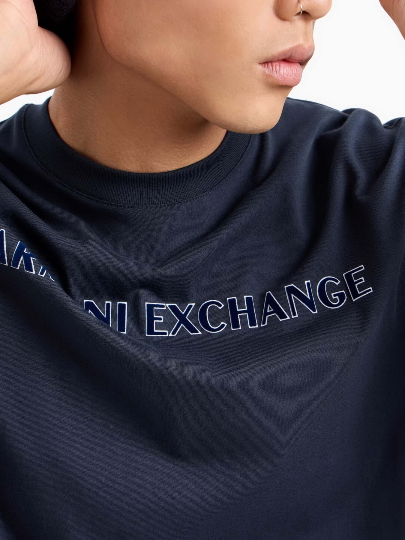 Футболка Armani Exchange модель 6DZTBD-ZJ3VZ-1510 Футболка Armani Exchange модель 6DZTBD-ZJ3VZ-1510 Фото