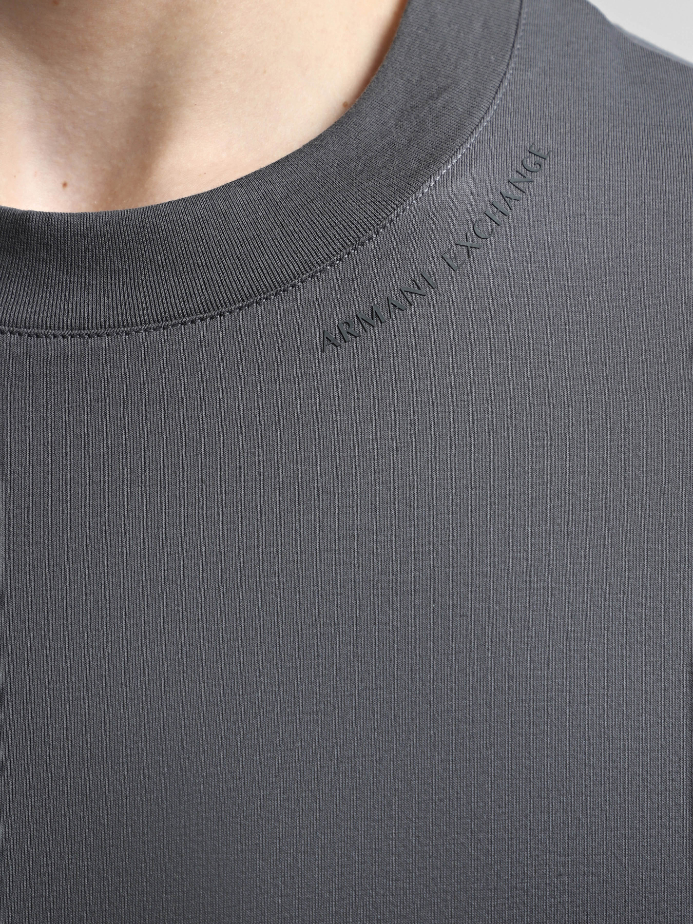 Футболка Armani Exchange модель 6DZTJR-ZJ9AZ-19AC Фото