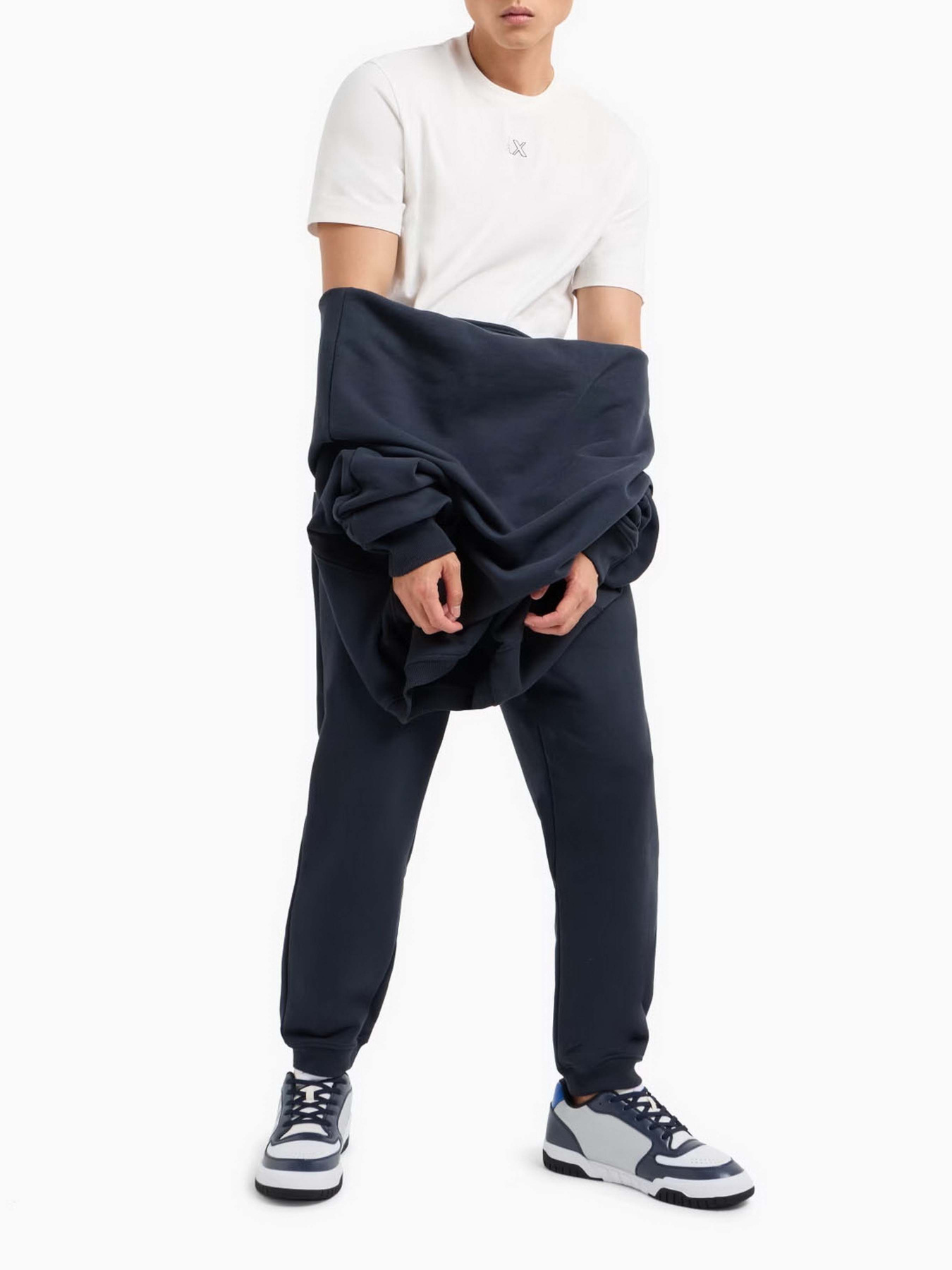 Футболка Armani Exchange модель 6DZTJV-ZJLFZ-1116 Футболка Armani Exchange модель 6DZTJV-ZJLFZ-1116 Фото