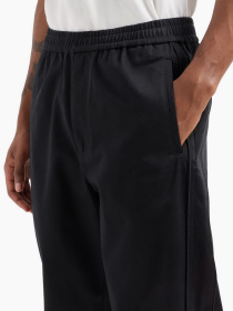 Спортивні штани Armani Exchange Black Edition модель XM000039-AF10517-UC001 Спортивні штани Armani Exchange Black Edition модель XM000039-AF10517-UC001 Фото