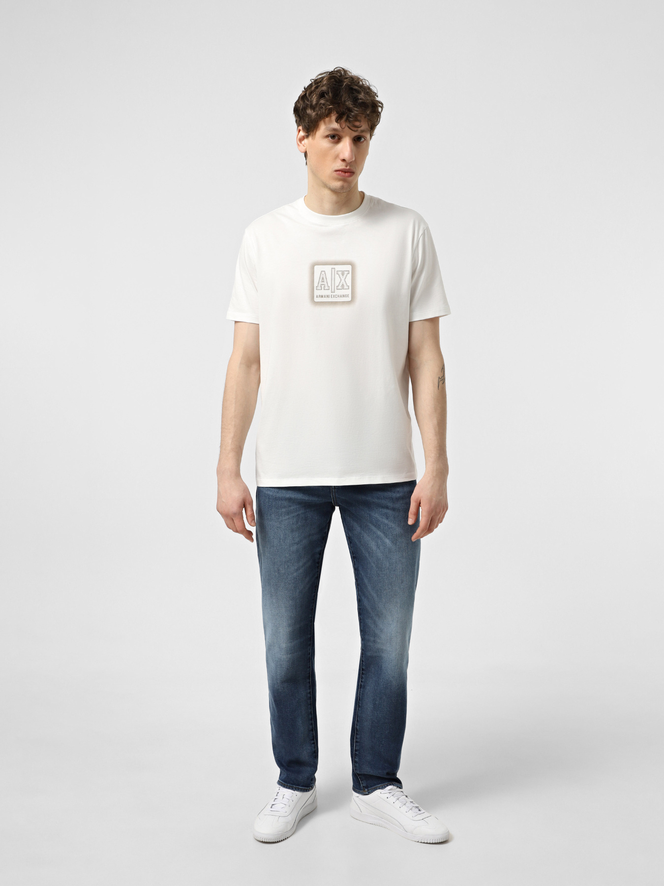 Зауженные джинсы Armani Exchange модель XM000049-AF13097-MB001 Фото