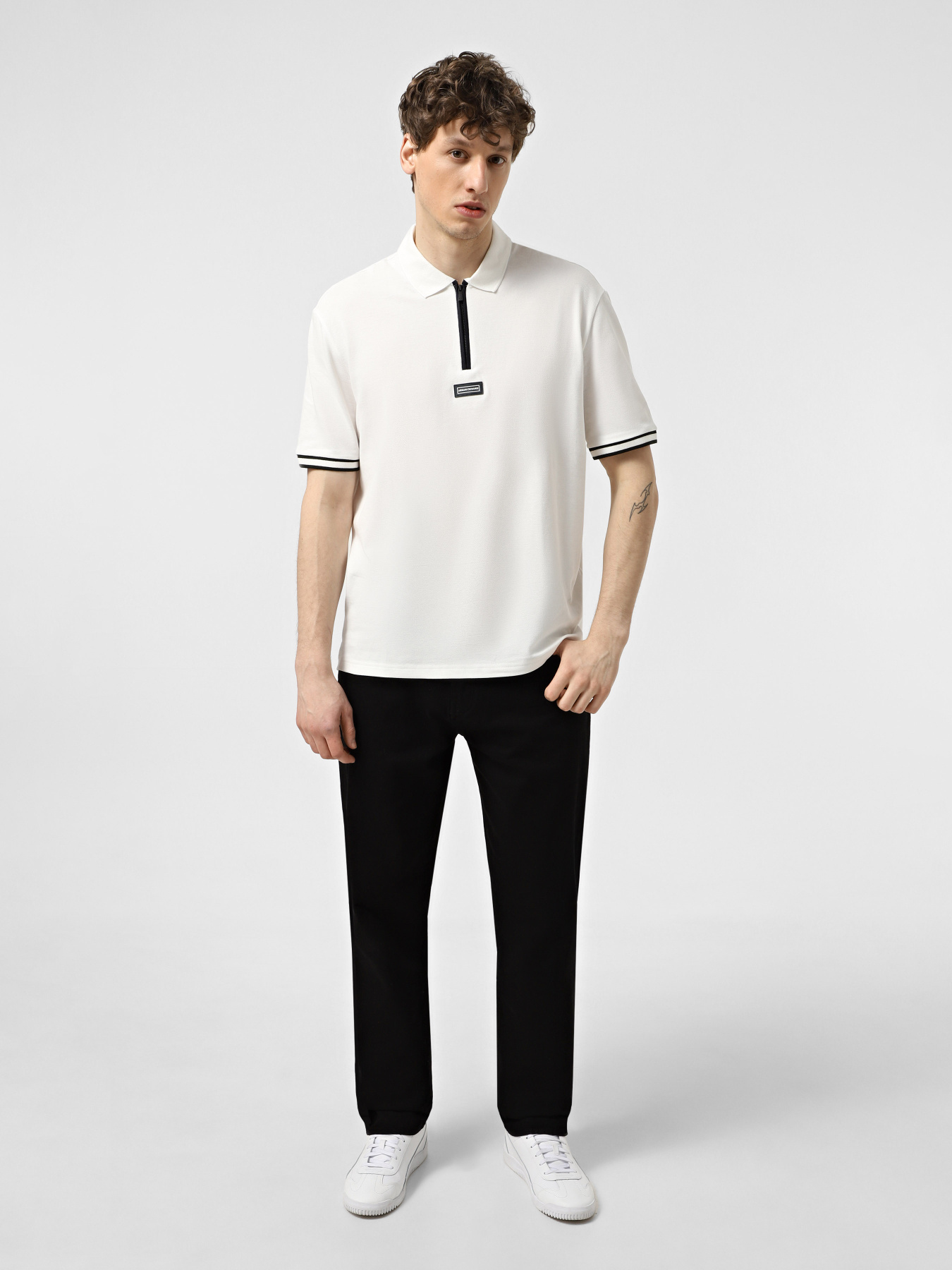 Зауженные джинсы Armani Exchange модель XM000049-AF14267-UC001 Фото