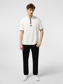 Завужені джинси Armani Exchange модель XM000049-AF14267-UC001 Завужені джинси Armani Exchange модель XM000049-AF14267-UC001 Фото