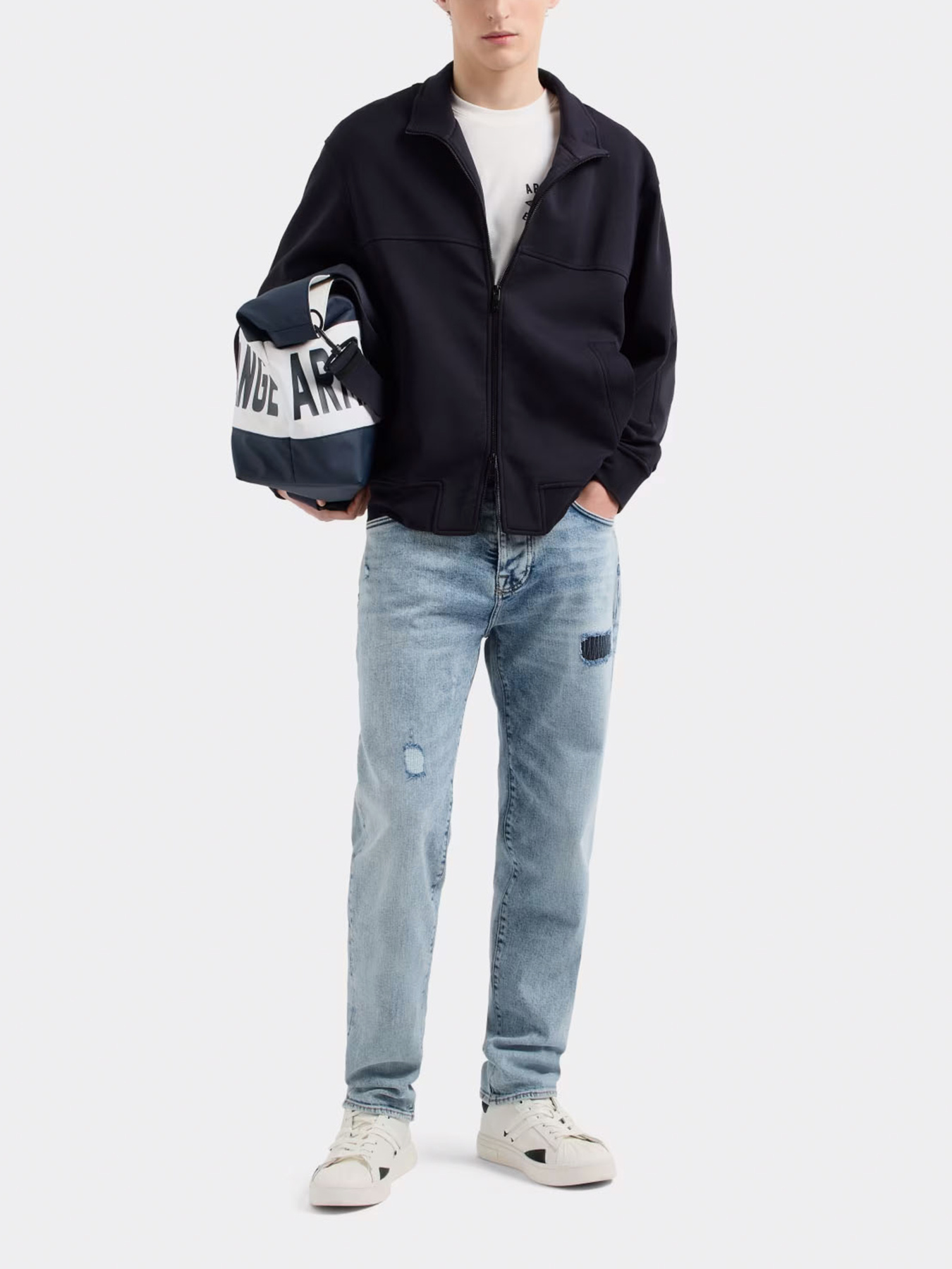 Прямые джинсы Armani Exchange модель XM000075-AF13094-MB001 Фото