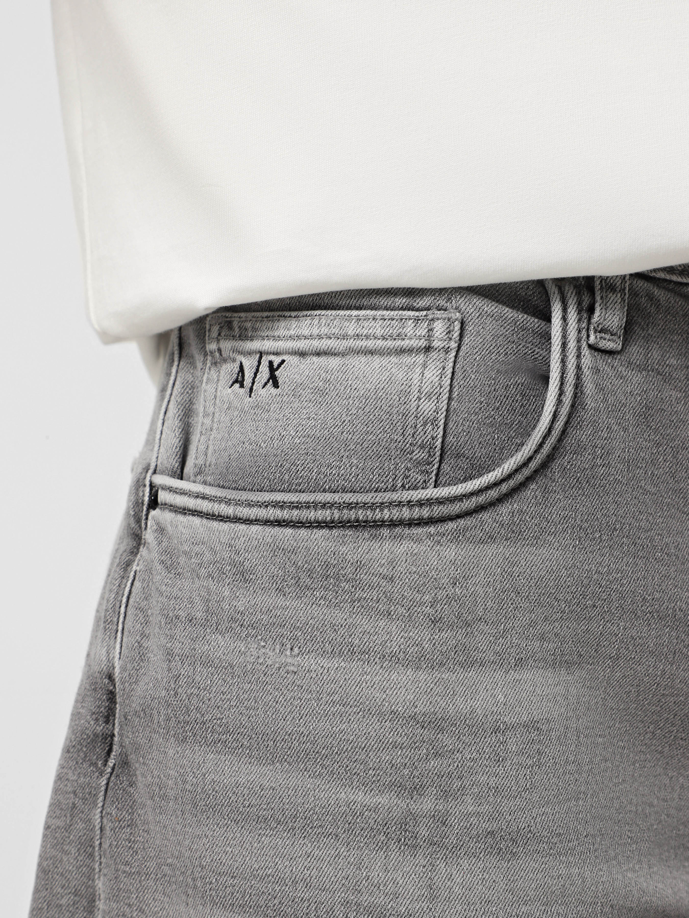 Прямі джинси Armani Exchange модель XM000075-AF14656-M8088 Фото