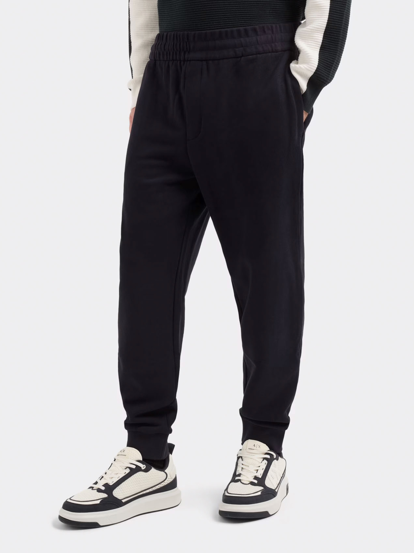 Штаны спортивные Armani Exchange модель XM000292-AF12656-UB101 Фото