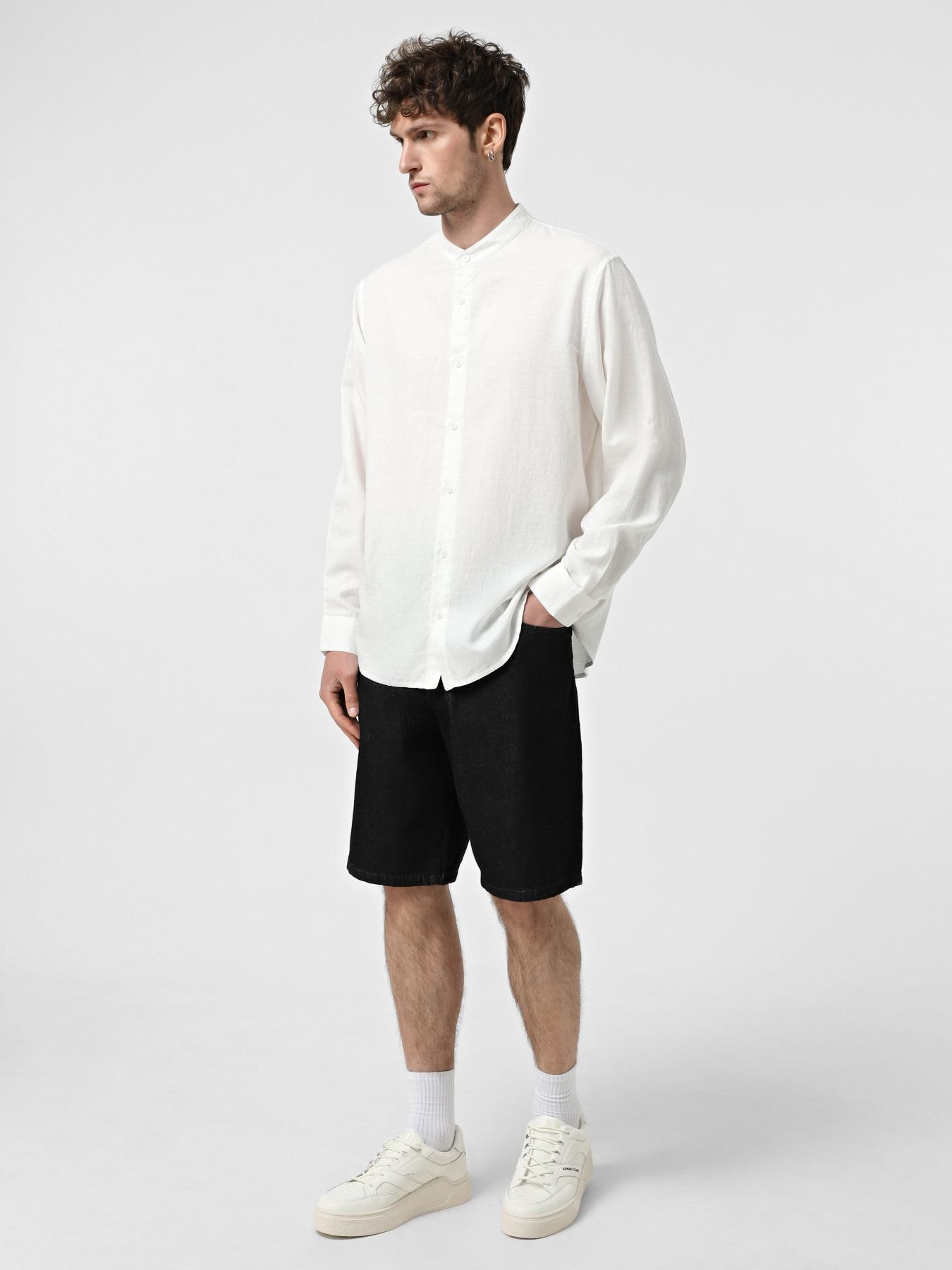 Джинсовые шорты Armani Exchange модель XM000658-AF13366-M8013 Фото