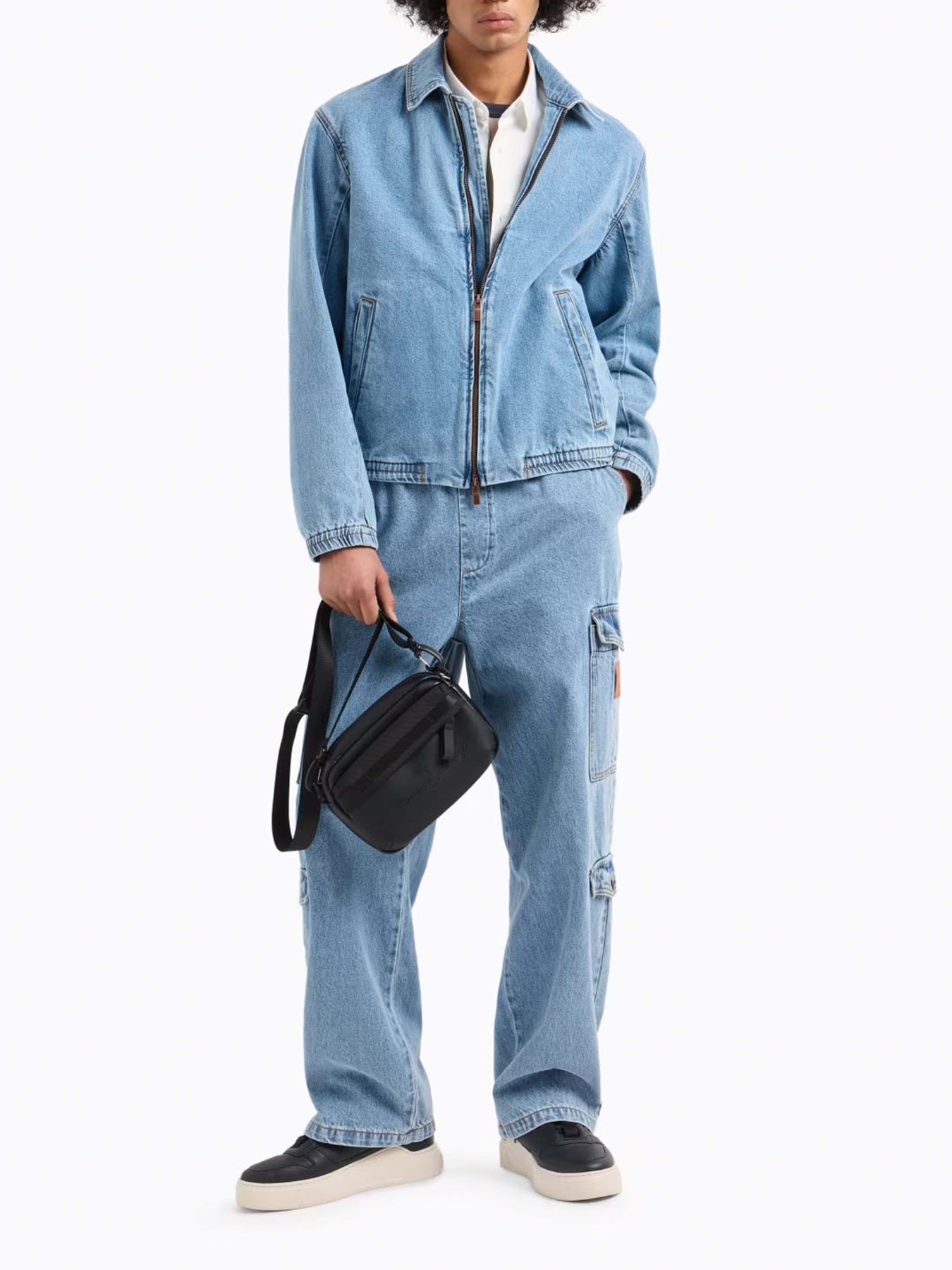 Джинсова куртка Armani Exchange модель XM000383-AF13367-MB003 Джинсова куртка Armani Exchange модель XM000383-AF13367-MB003 Фото