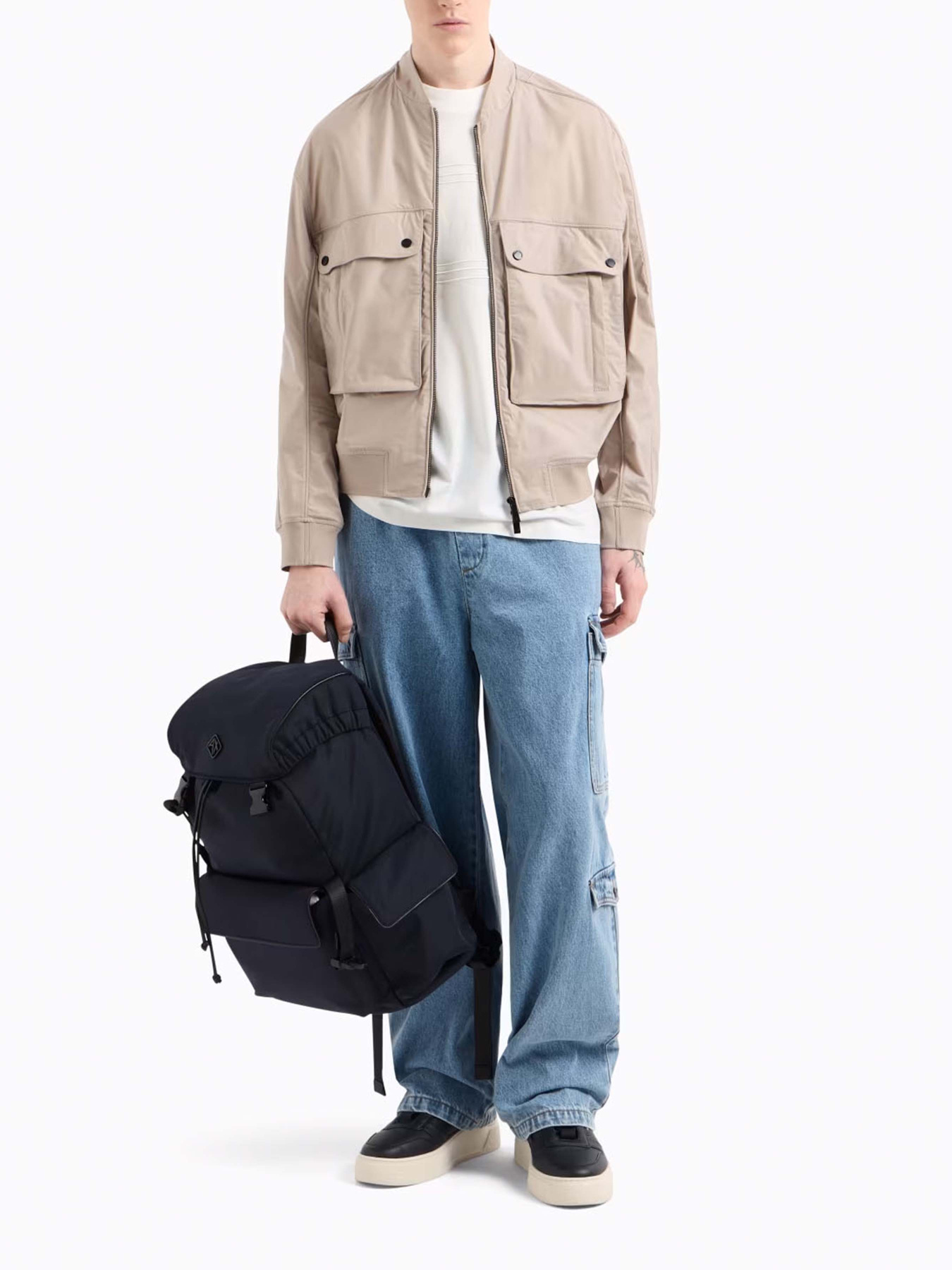 Широкі джинси Armani Exchange модель XM000384-AF13367-MB003 Широкі джинси Armani Exchange модель XM000384-AF13367-MB003 Фото