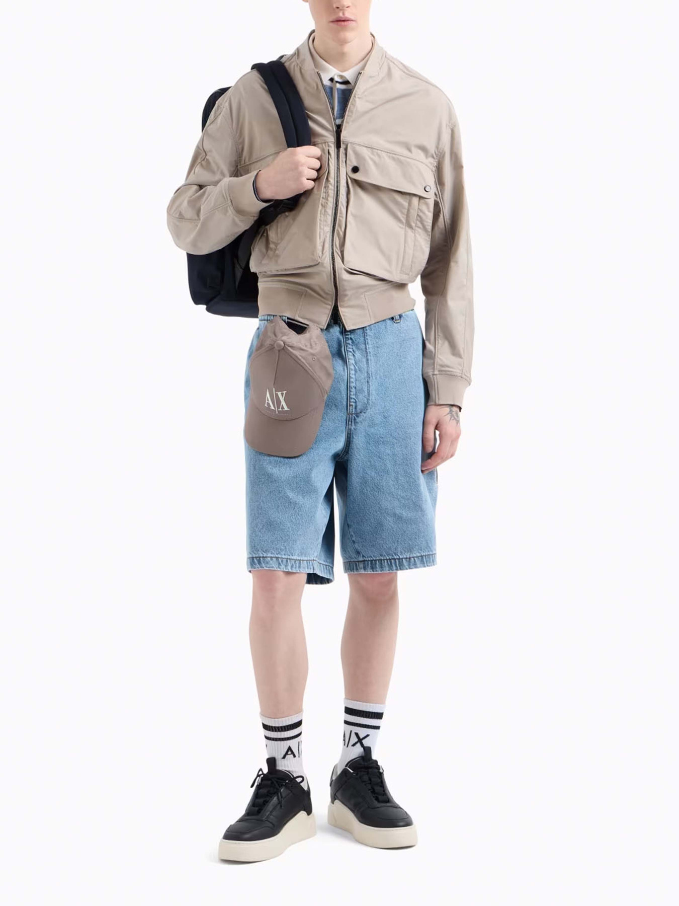 Джинсовые шорты Armani Exchange модель XM001232-AF13367-MB003 Джинсовые шорты Armani Exchange модель XM001232-AF13367-MB003 Фото